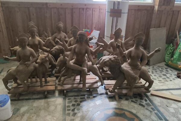 Lattu Oraon Durga Puja Committee to Be a Major Attraction in This Year’s Durga Utsav idols